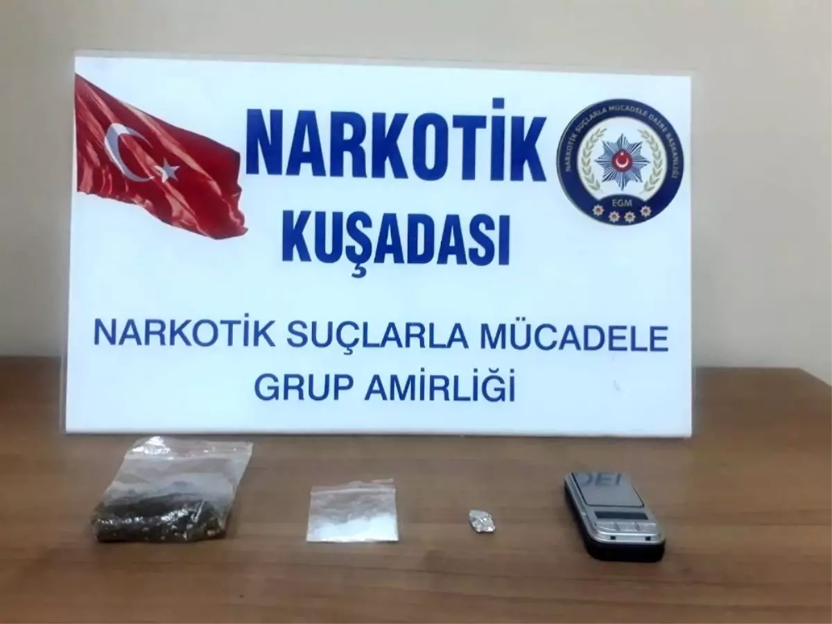 Şüphelinin sırt çantasından uyuşturucu madde çıktı