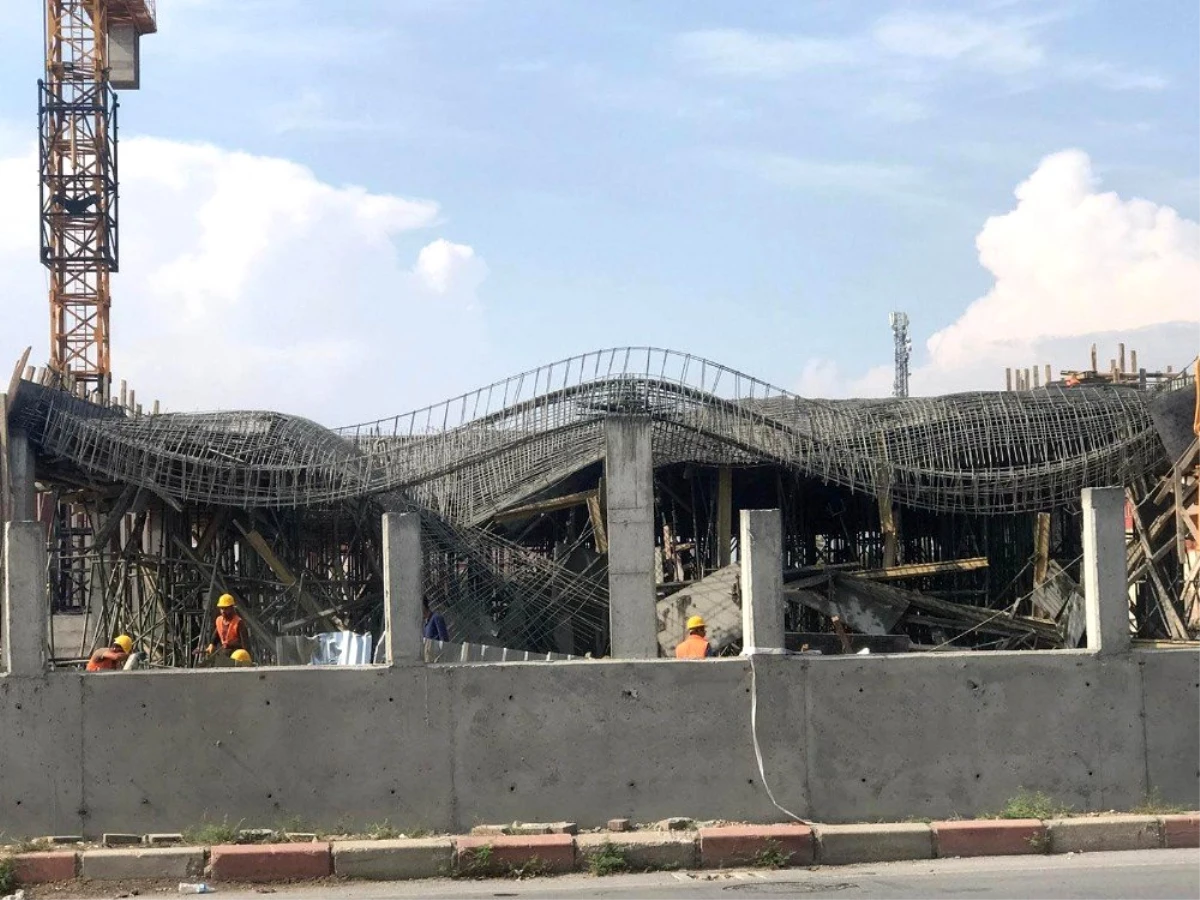 Tarsus\'ta hastane ek binası inşaatında çökme