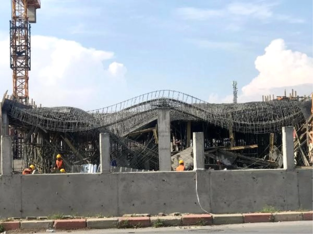 Yapımı devam eden hastanenin ek bina inşaatında çökme yaşandı