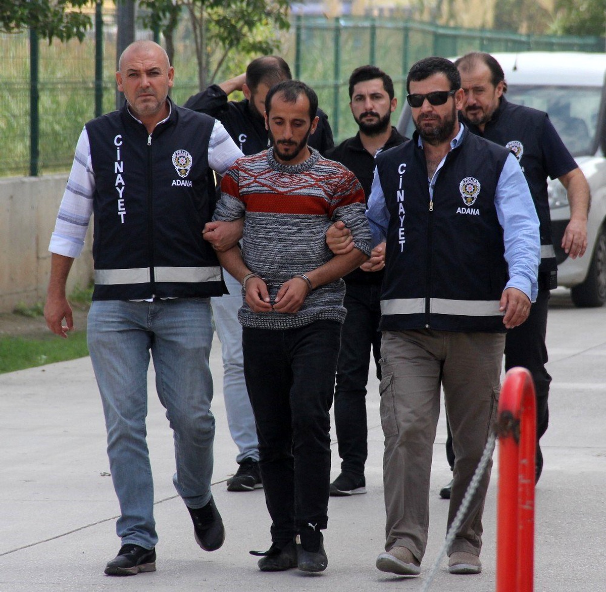 Amcasına 10 yıl önce atılan tokat için kavga çıkardı, öldürüldü
