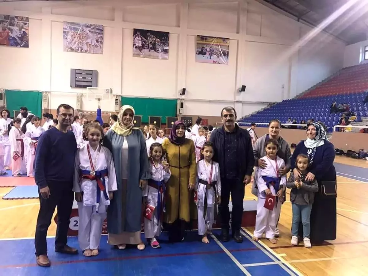 Fatsa\'da karate müsabakaları