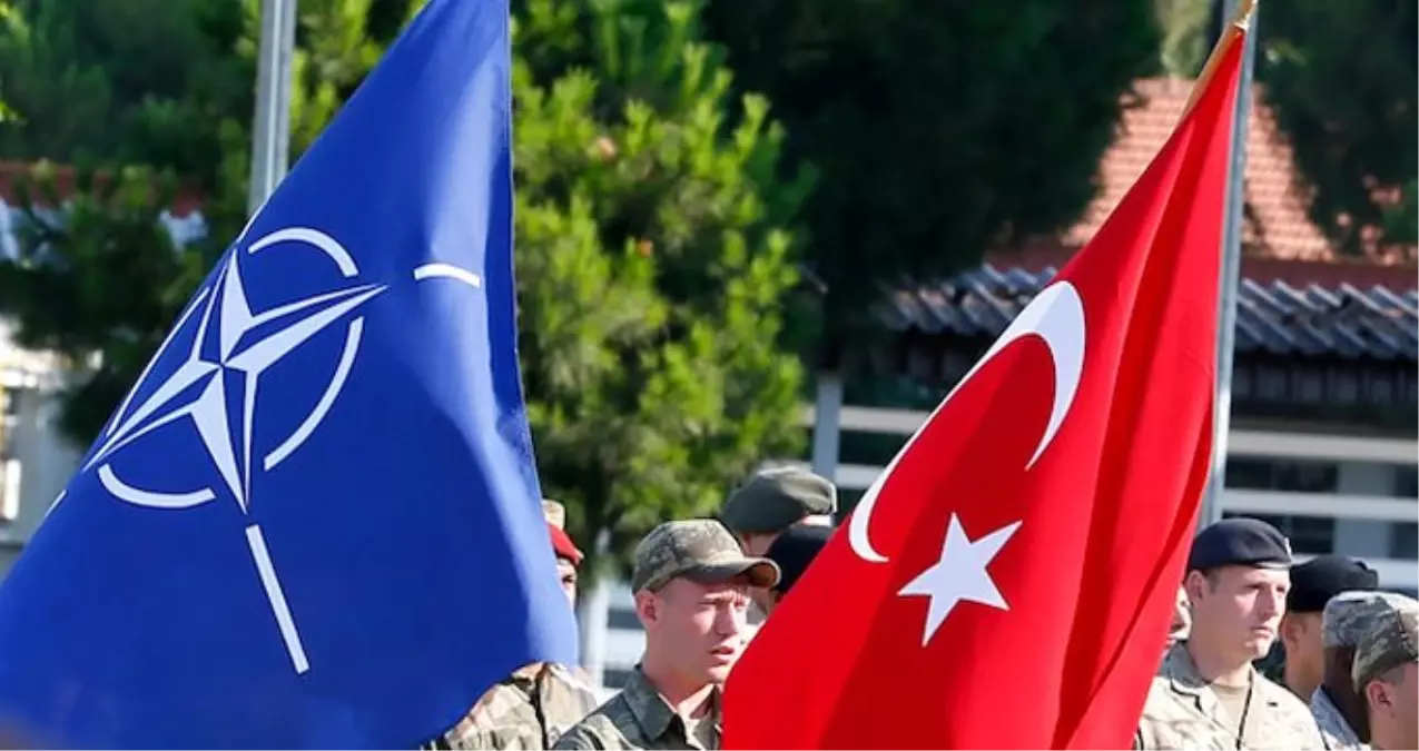 Fransa Ulusal Birlik Partisi Lideri Le Pen, Türkiye\'nin NATO\'dan çıkarılması çağrısı yaptı