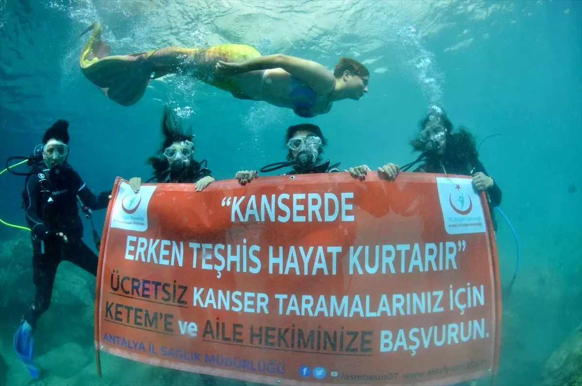 Kadın dalgıçlardan "meme kanseri" duyarlılığı