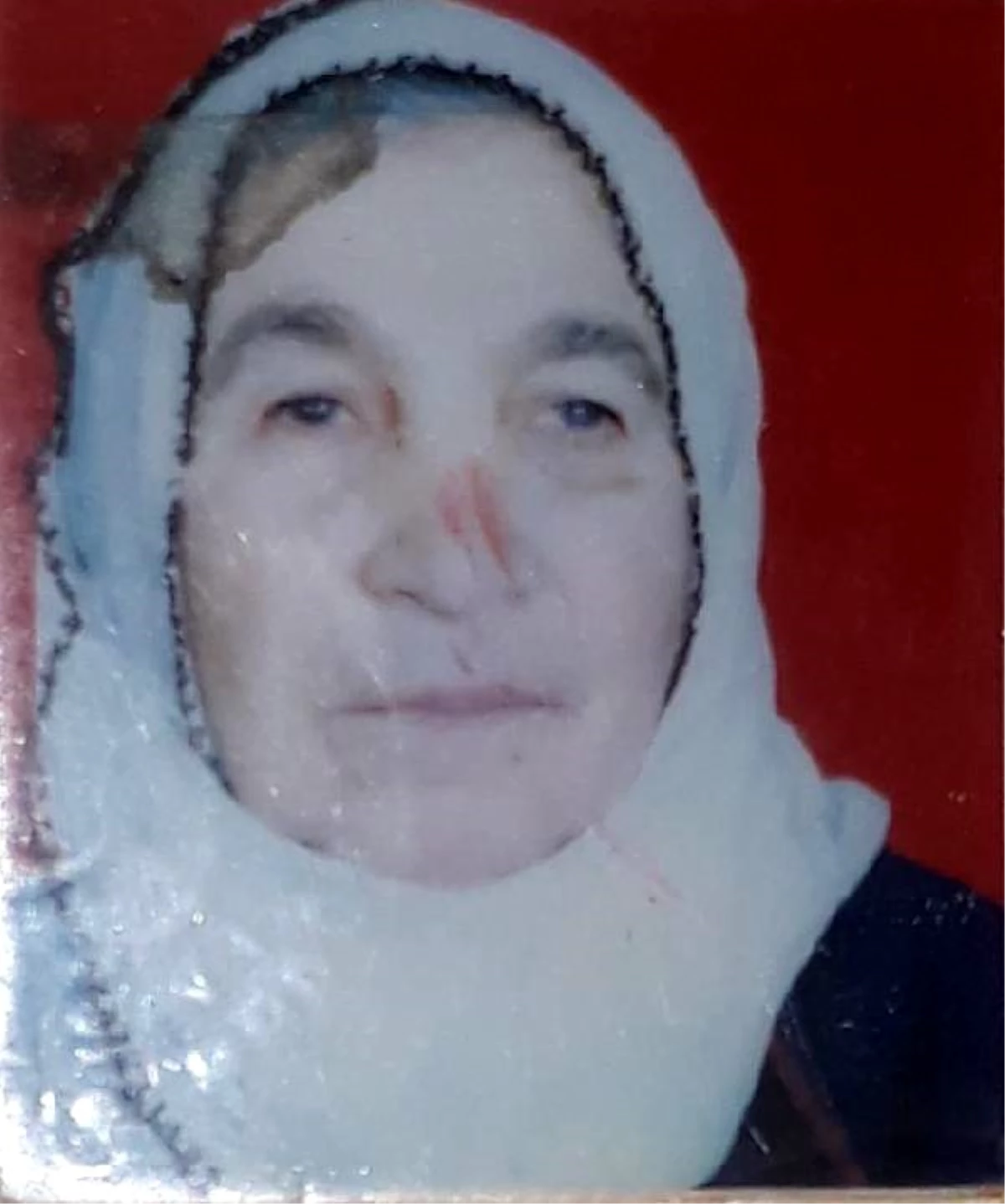 Yaşlı kadın, yalnız yaşadığı evinde ölü bulundu