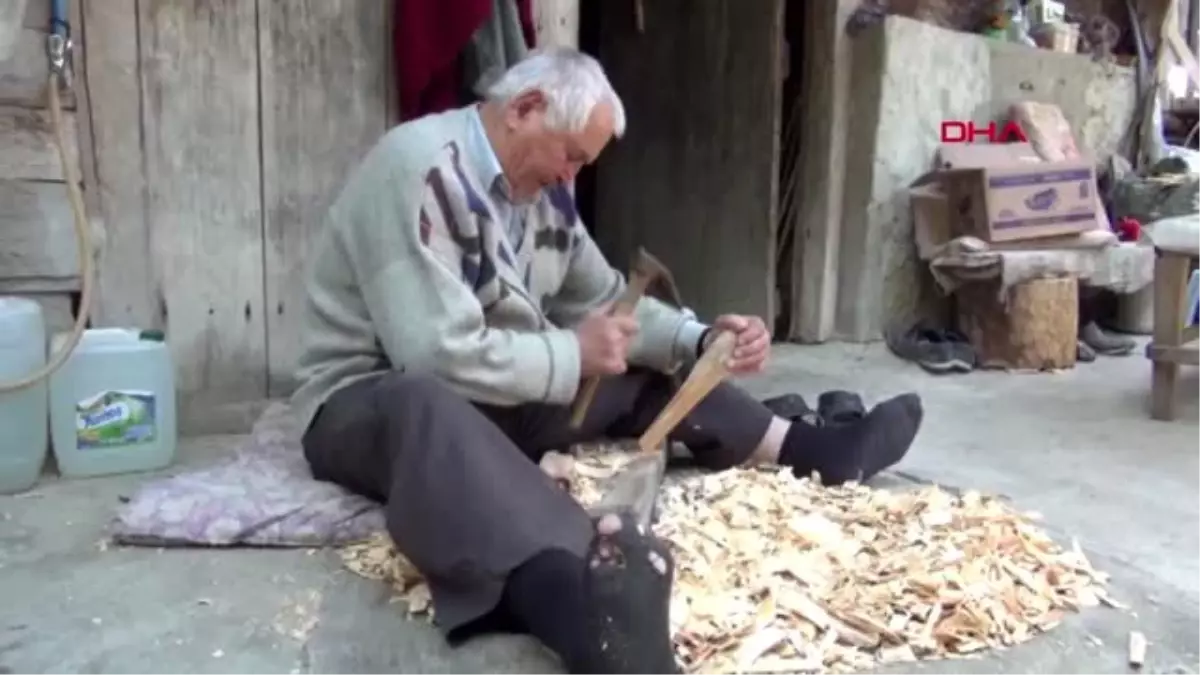 Bartın emekli oldu, köyüne yerleşip kaşık yapıyor