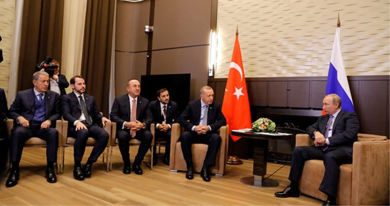 Çavuşoğlu, Soçi Mutabakatı açıklaması öncesi heyetler arasında yaşanan esprili anları paylaştı