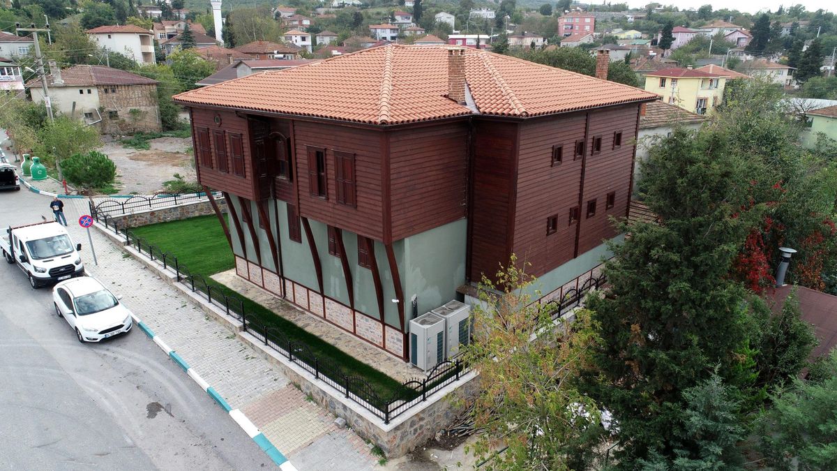 Demirciler Konağı\'na çevre düzenlemesi