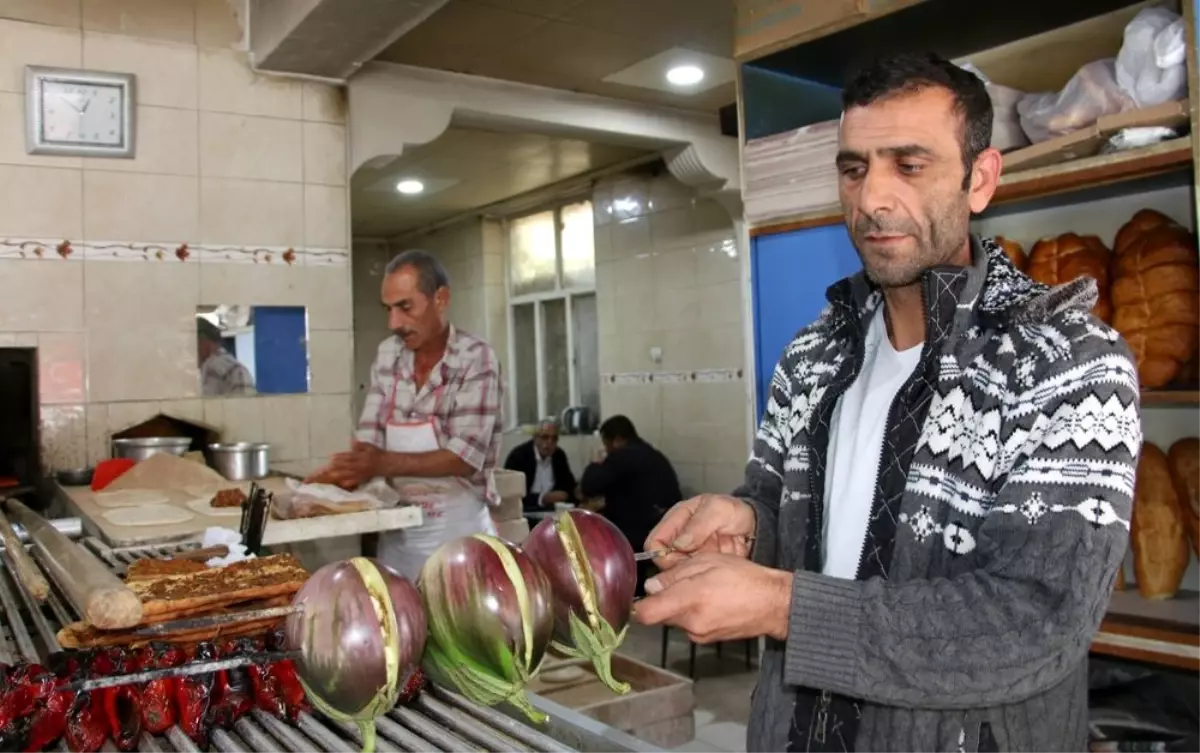 Hem ucuz, hem lezzetli "Tombul Patlıcan Kıynağı"