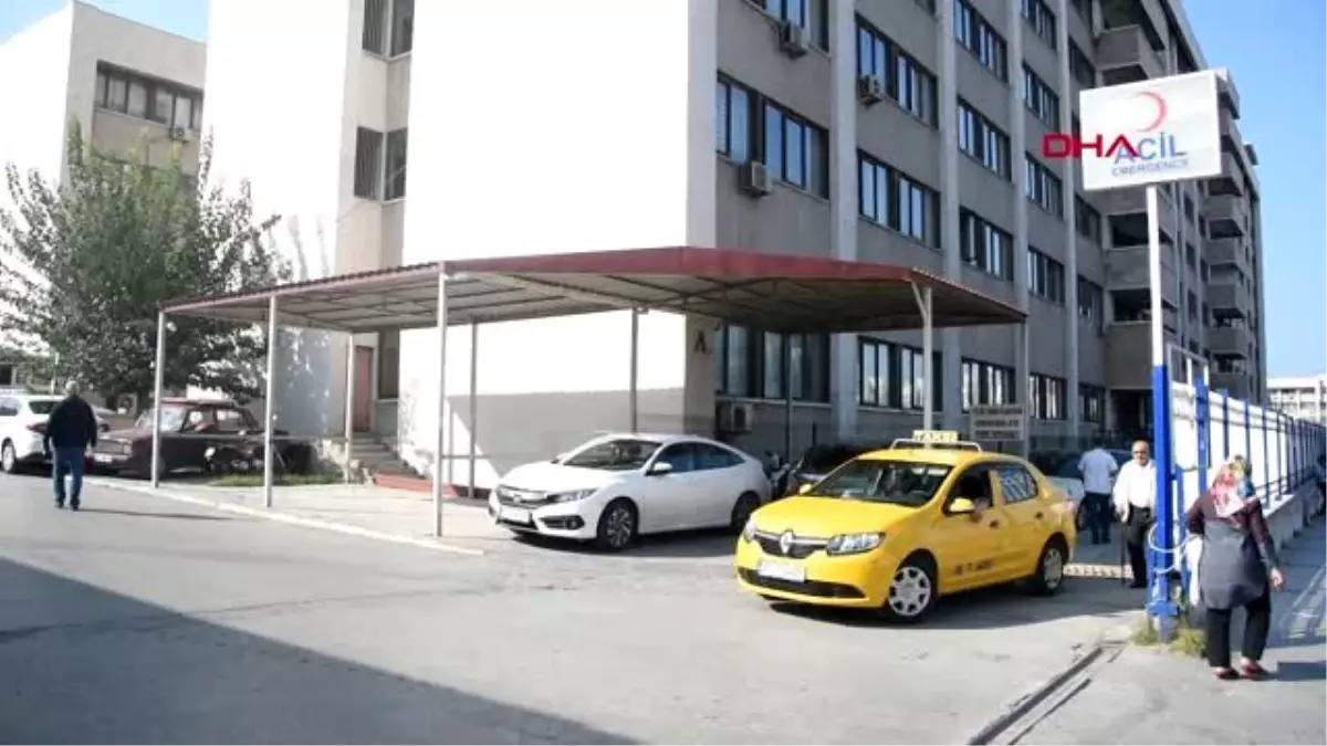 İzmir kendisini uyaran doktoru darp etti