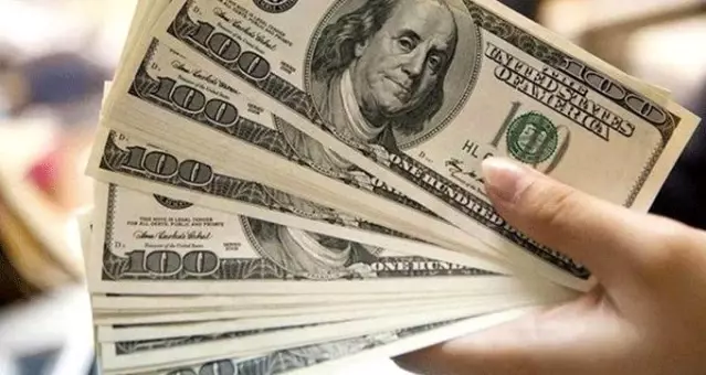 Trump'ın yaptırım açıklamasının ardından dolar düşüşe geçti Trump'ın yaptırım açıklamasının ardından dolar düşüşe geçti