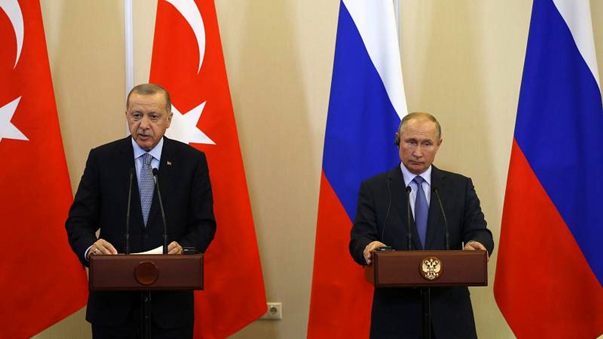 Türkiye ve Rusya anlaştı: 23 Ekimden itibaren 150 saat içinde YPG bölgeden çıkacak