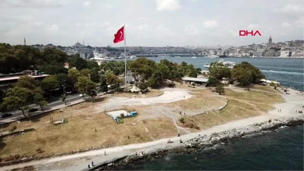 Atatürk\'ün ilk heykelinin tepki çeken hali
