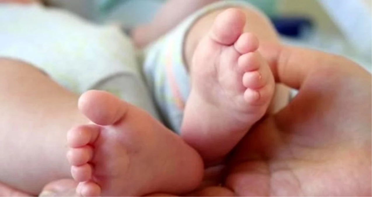 Aydın\'da yaşayan bir kadın, 10 aylık kızının yanında uyuşturucu içti: Bebek hastanelik oldu