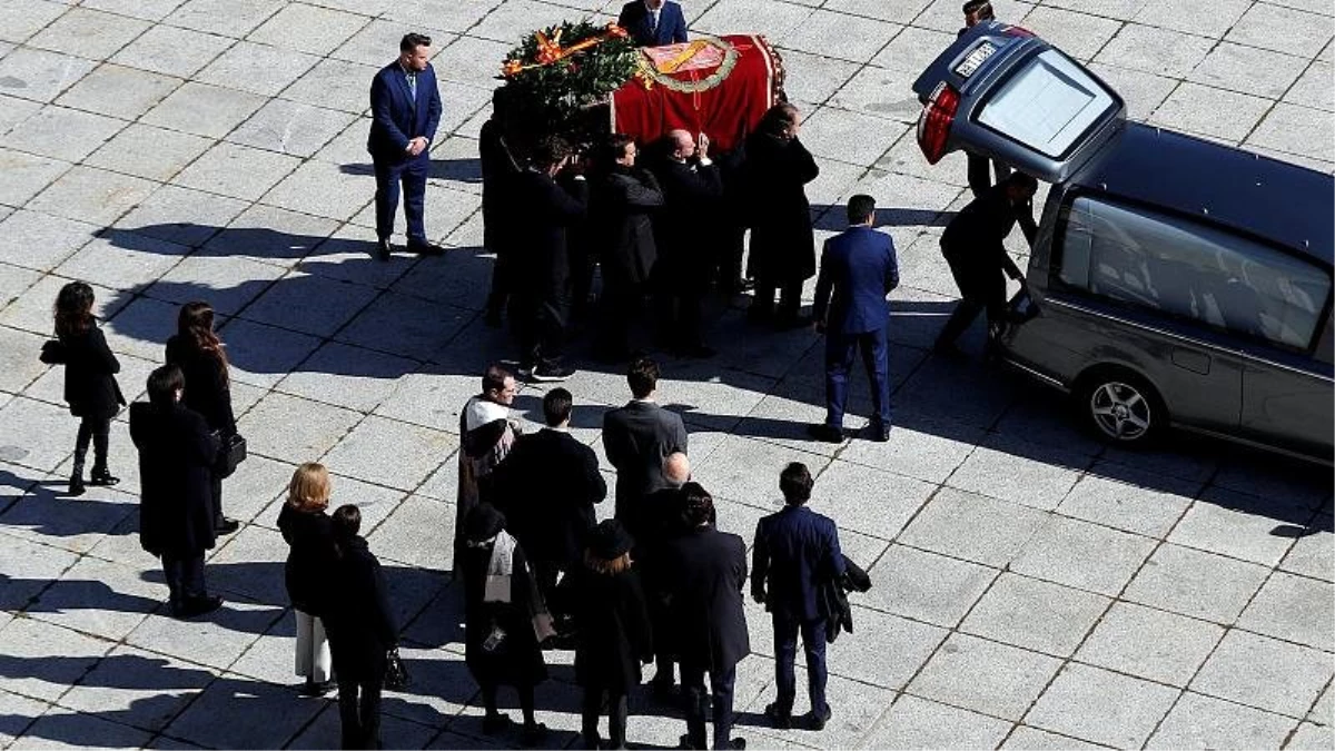 İspanya\'da diktatör Franco\'nun mezarı 44 yıl sonra şehitlikten çıkarıldı