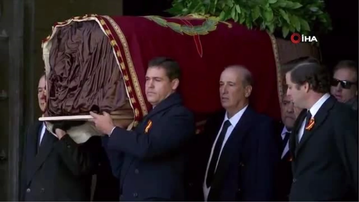 İspanya\'da Diktatör Franco\'nun Mezarı Nakledildi