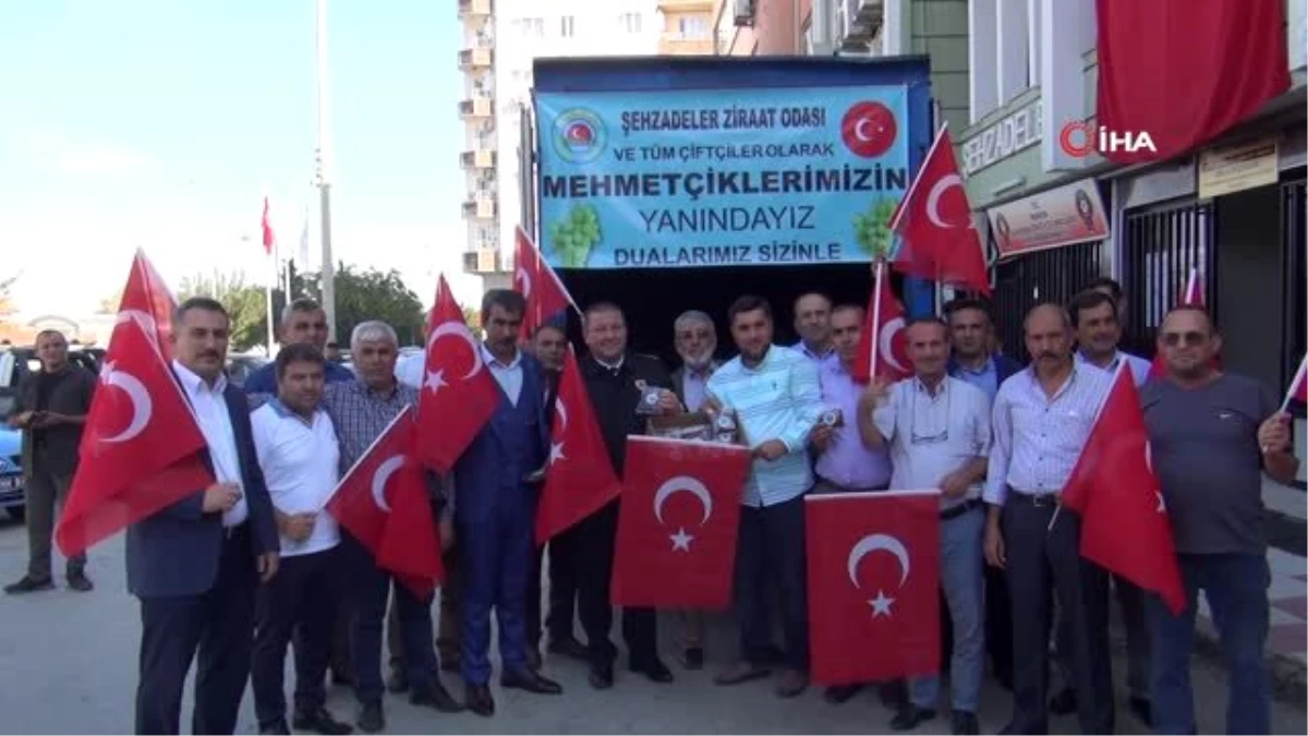 Manisalı çiftçilerden Mehmetçiğe enerji kaynağı kuru üzüm