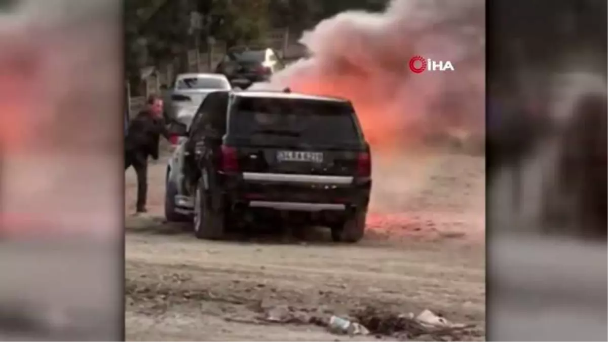 Park halindeki lüks araç mezarlıkta alev aldı