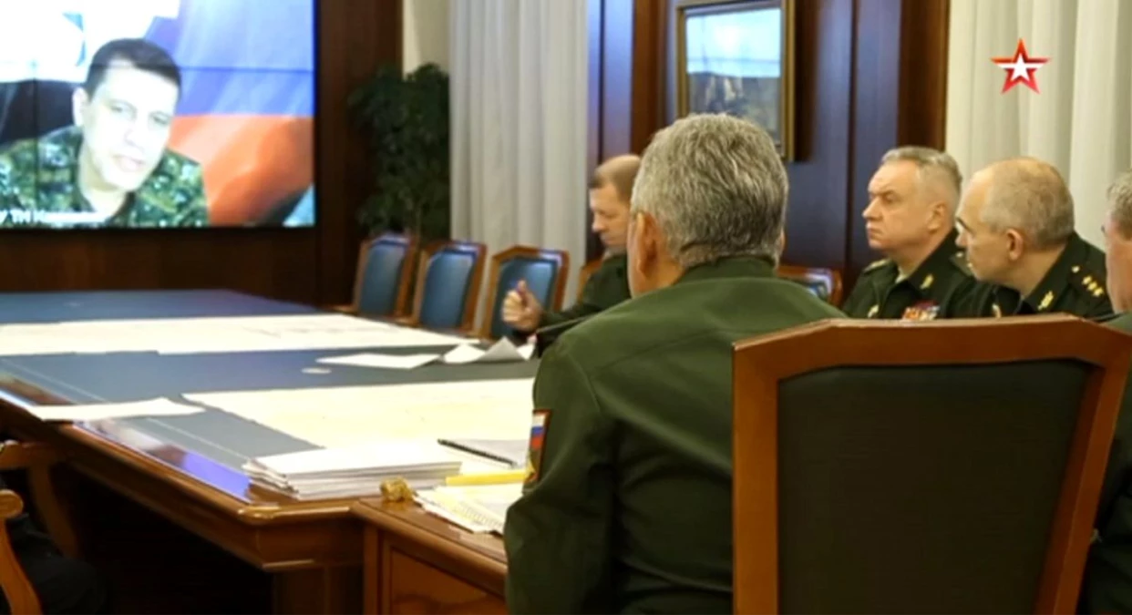 Rusya\'dan tepki çekecek hareket! Rus bakanın, teröristbaşı Mazlum Kobani\'yle görüşmesi televizyonda yayınlandı