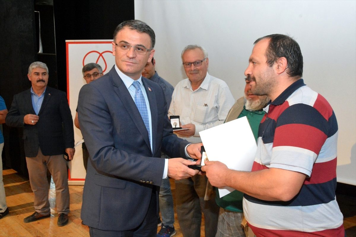 Tokat\'ta kan bağışında bulunanlara madalya