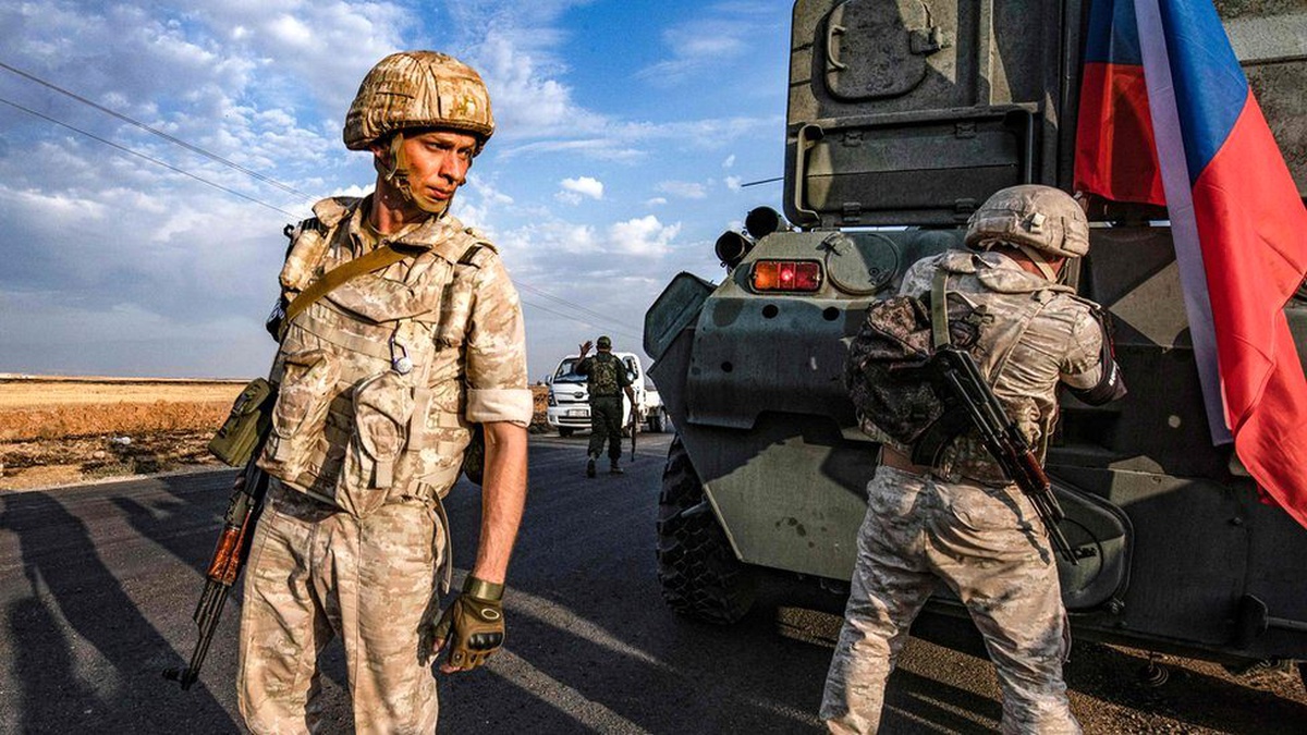 Soçi Mutabakatı - Yaklaşık 300 Rus askeri polisi devriye görevi için Suriye-Türkiye sınırında