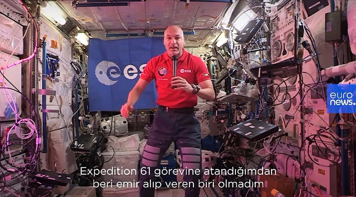 Uzay Günlükleri: Astronot Parmitano uzay taşıtı dışındaki ilk görevine başladı