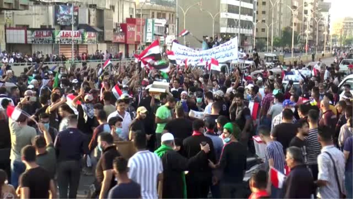 Bağdat\'ta hükümet karşıtı gösteriler sürüyor (1)