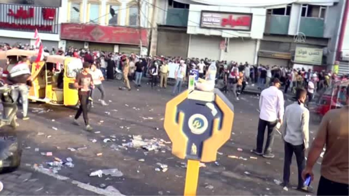 Bağdat\'ta hükümet karşıtı gösteriler sürüyor (2)