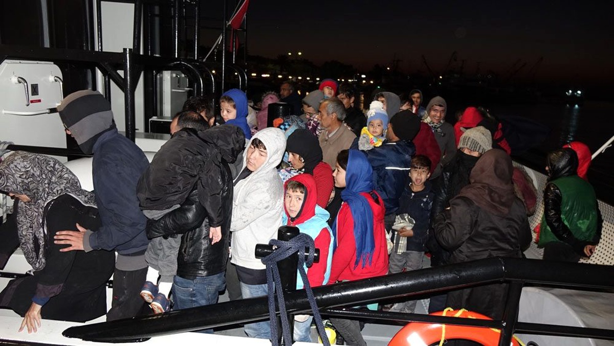 Çanakkale\'de 96 düzensiz göçmen yakalandı