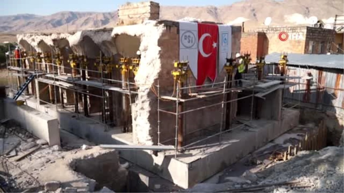 Hasankeyf\'te son eser Er-Rızk Camii\'nin kaldırma işlemlerinin ikinci aşaması başladı