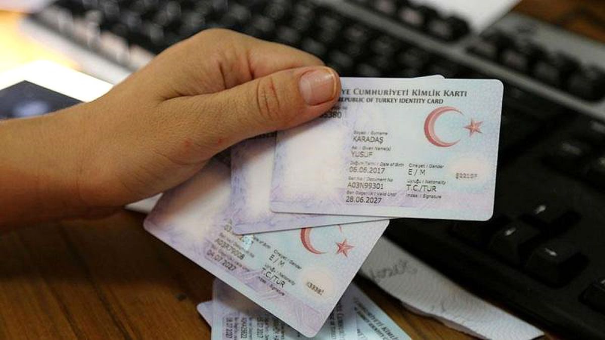 Türkiye\'de 263 bin kişi ad ya da soyadını değiştirdi: Listenin başında \'Top\' var