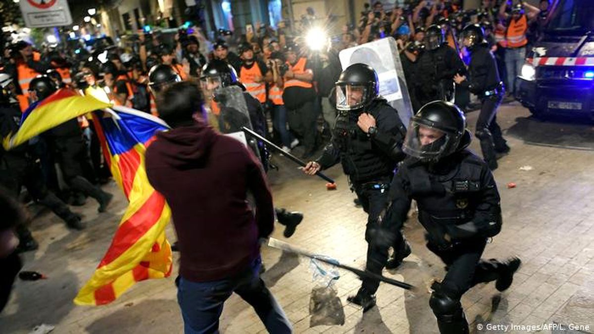 Barcelona\'daki protestolarda tansiyon yine yükseldi