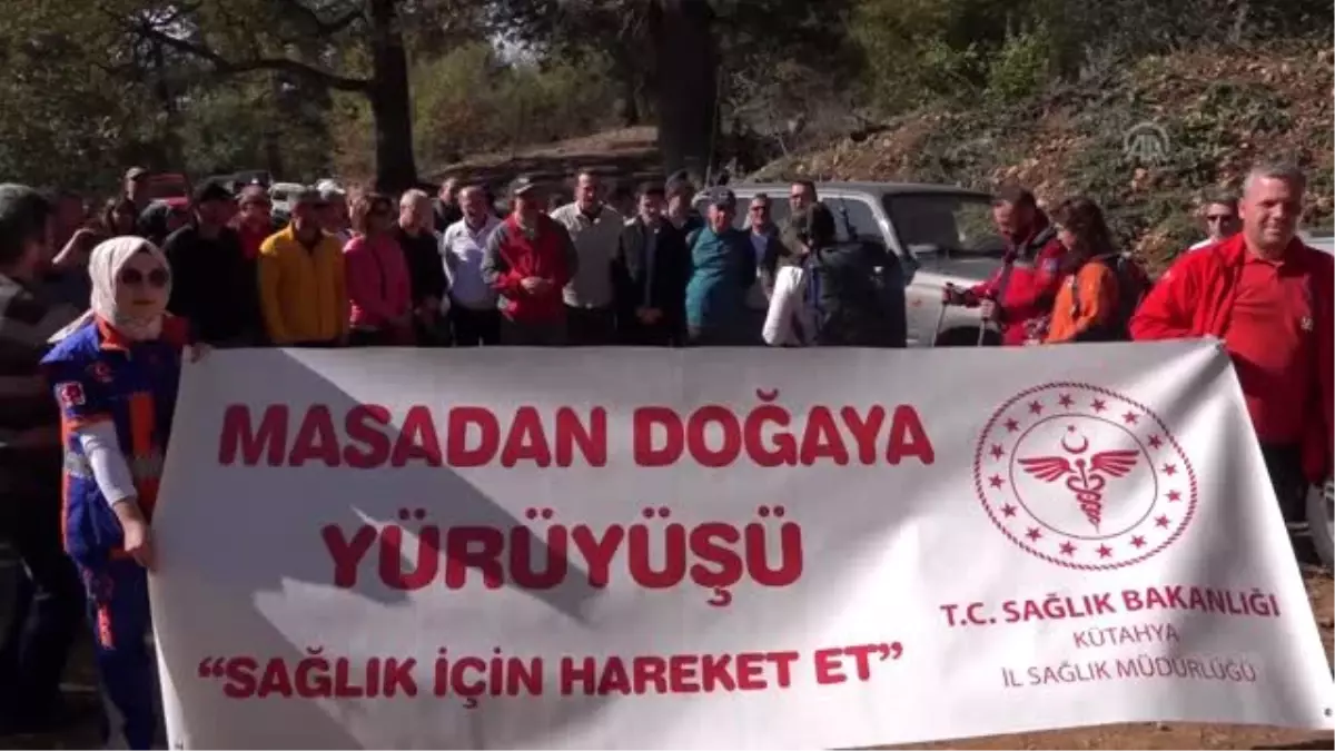 Domaniç Dağları\'nda doğa yürüyüşü