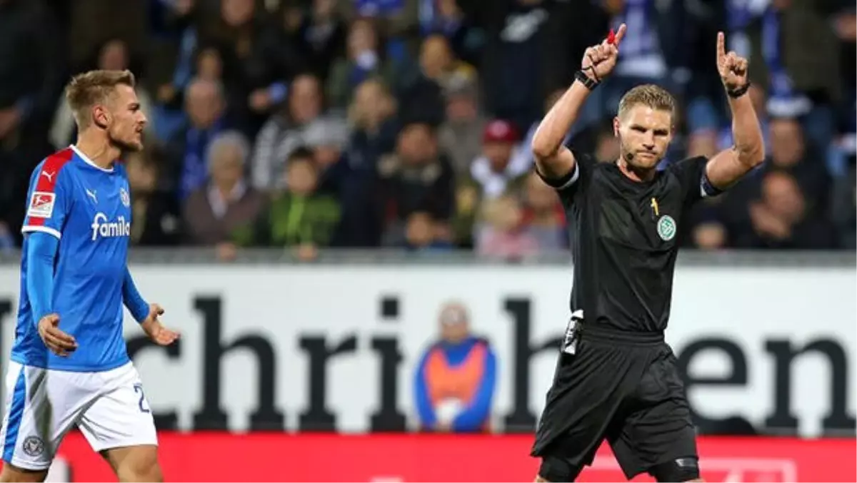 Holstein Kiel - Bochum maçında yedek oyuncu penaltı yaptırdı!