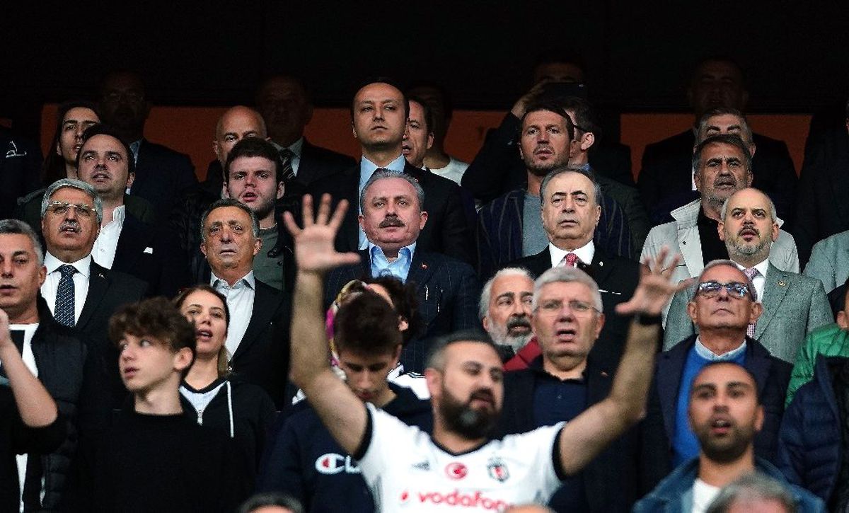 İki başkan derbiyi beraber izledi
