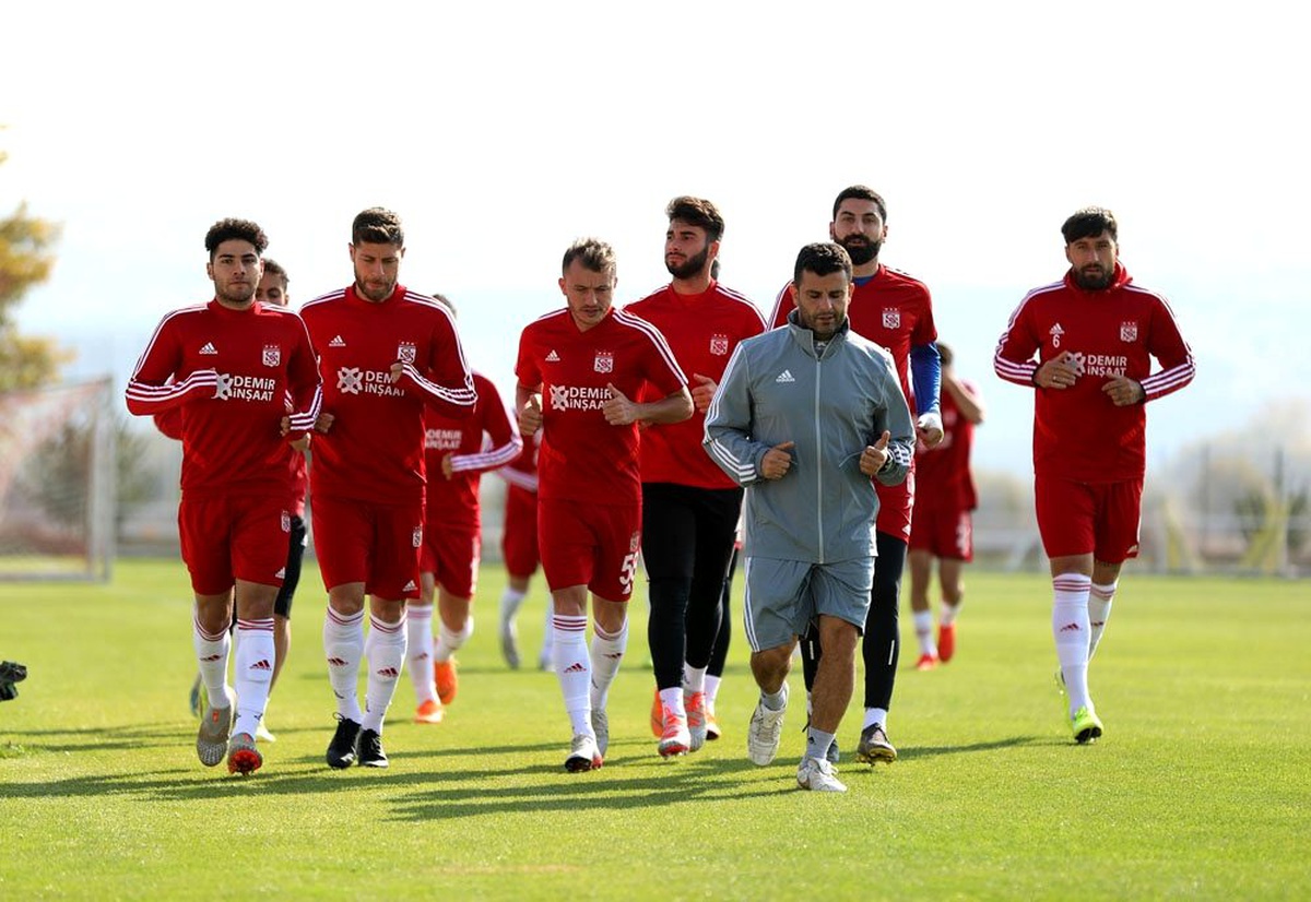 Sivasspor, rotayı kupaya çevirdi
