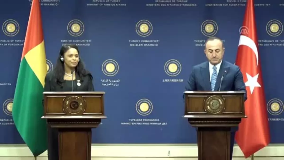 Çavuşoğlu: "YPG\'lilerin para karşılığında DEAŞ\'lıları serbest bıraktığı bilgileri geliyor"