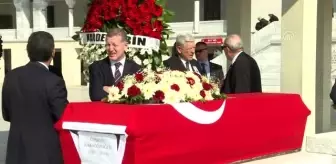 Eski Milletvekili Karagözoğlu, son yolculuğuna uğurlandı