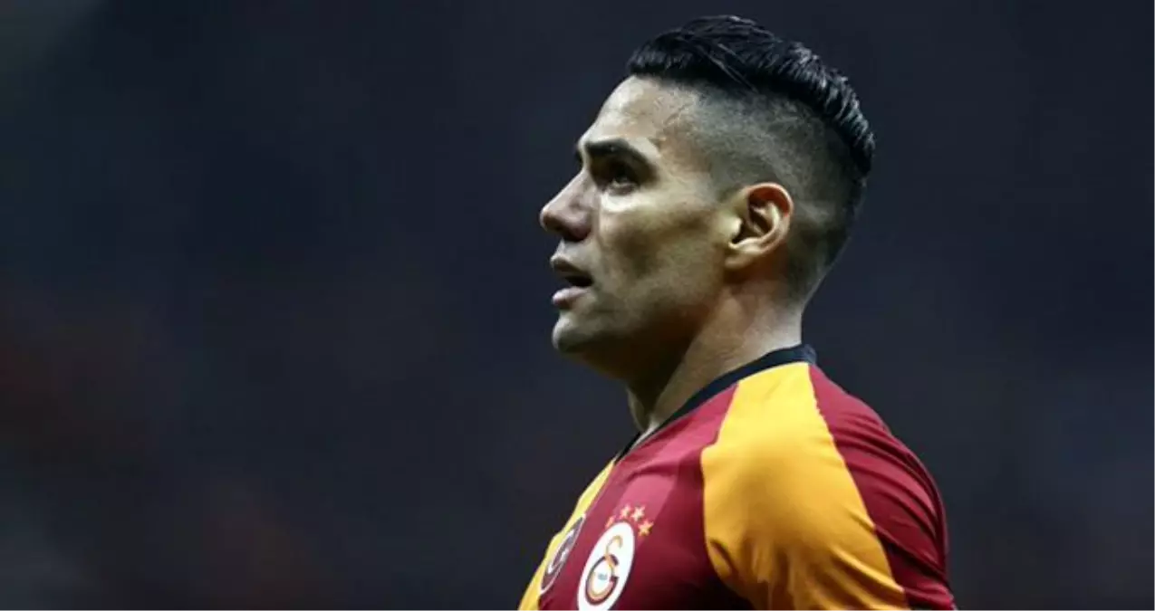 Galatasaray\'dan Falcao açıklaması: Takımdan ayrı çalışmaya devam ediyor