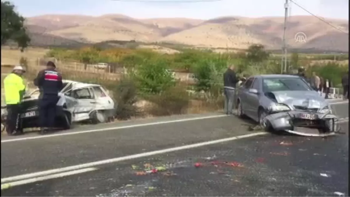 Trafik kazası: 1 ölü, 3 yaralı