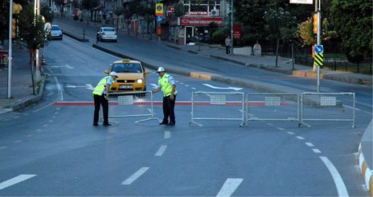 29 Ekim Cumhuriyet Bayramı kutlamaları nedeniyle Vatan Caddesi trafiğe kapatıldı