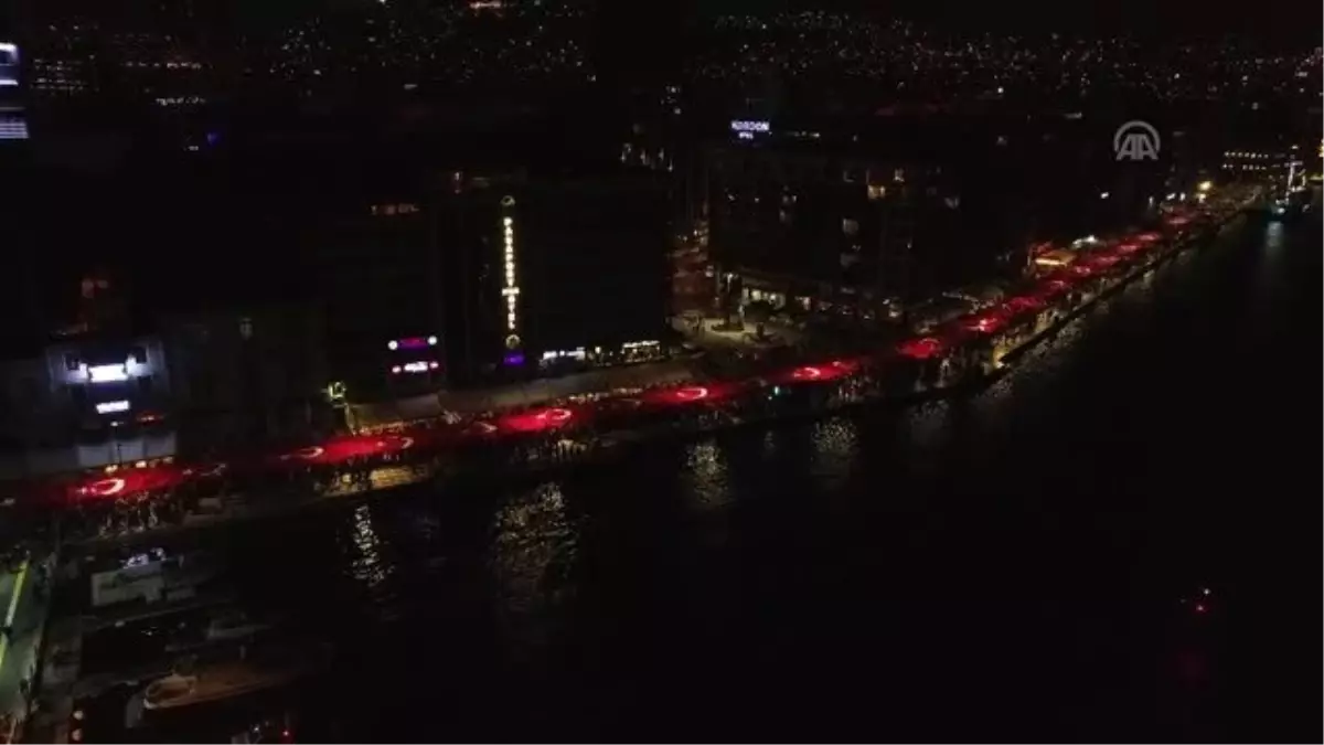 350 metre uzunluğunda Türk Bayrağı açıldı