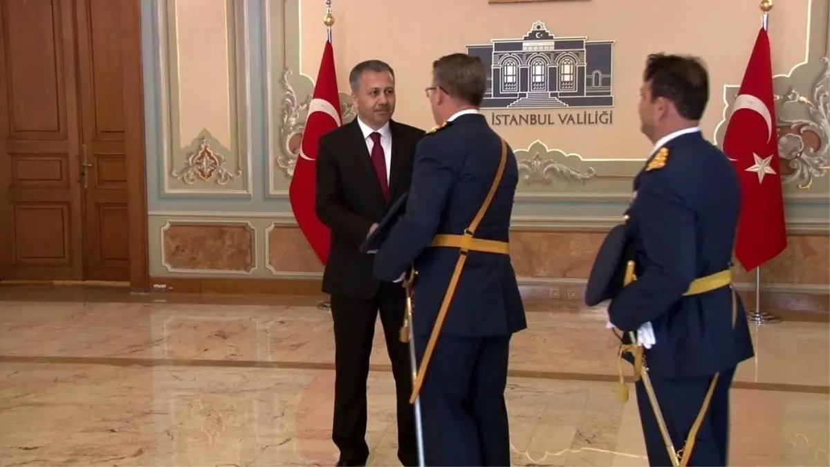 İstanbul Valiliği\'nde Cumhuriyet Bayramı kutlaması