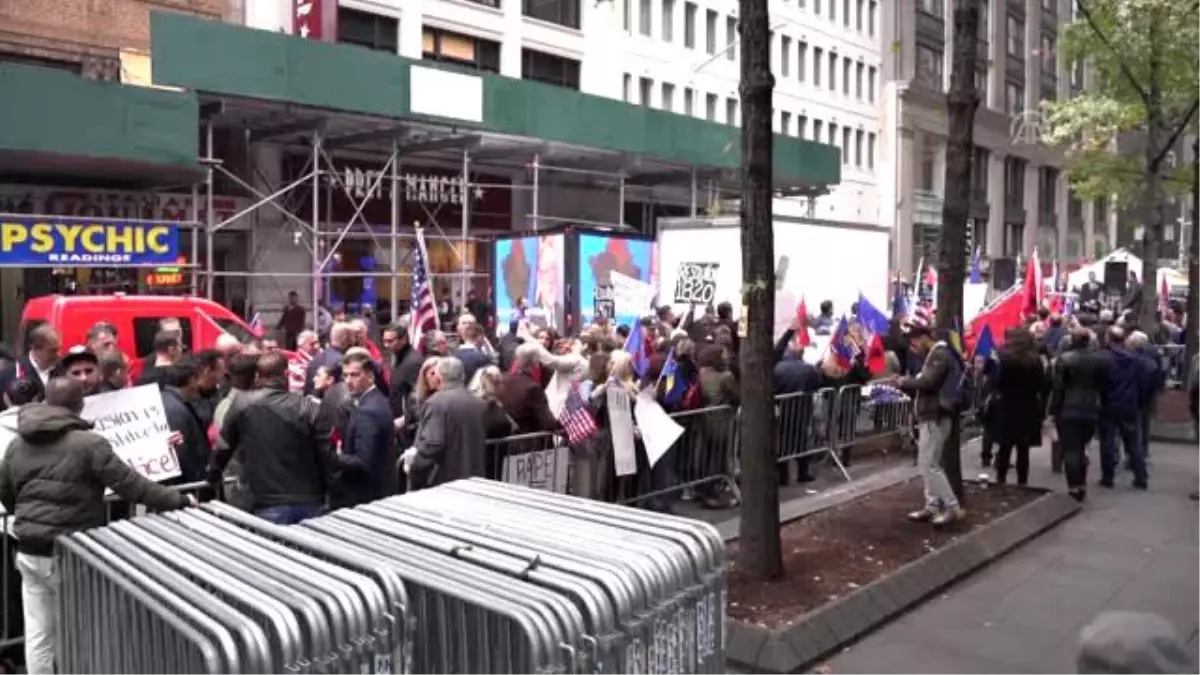 Sırpların uyguladığı tecavüz ve savaş suçları protesto edildi - NEW