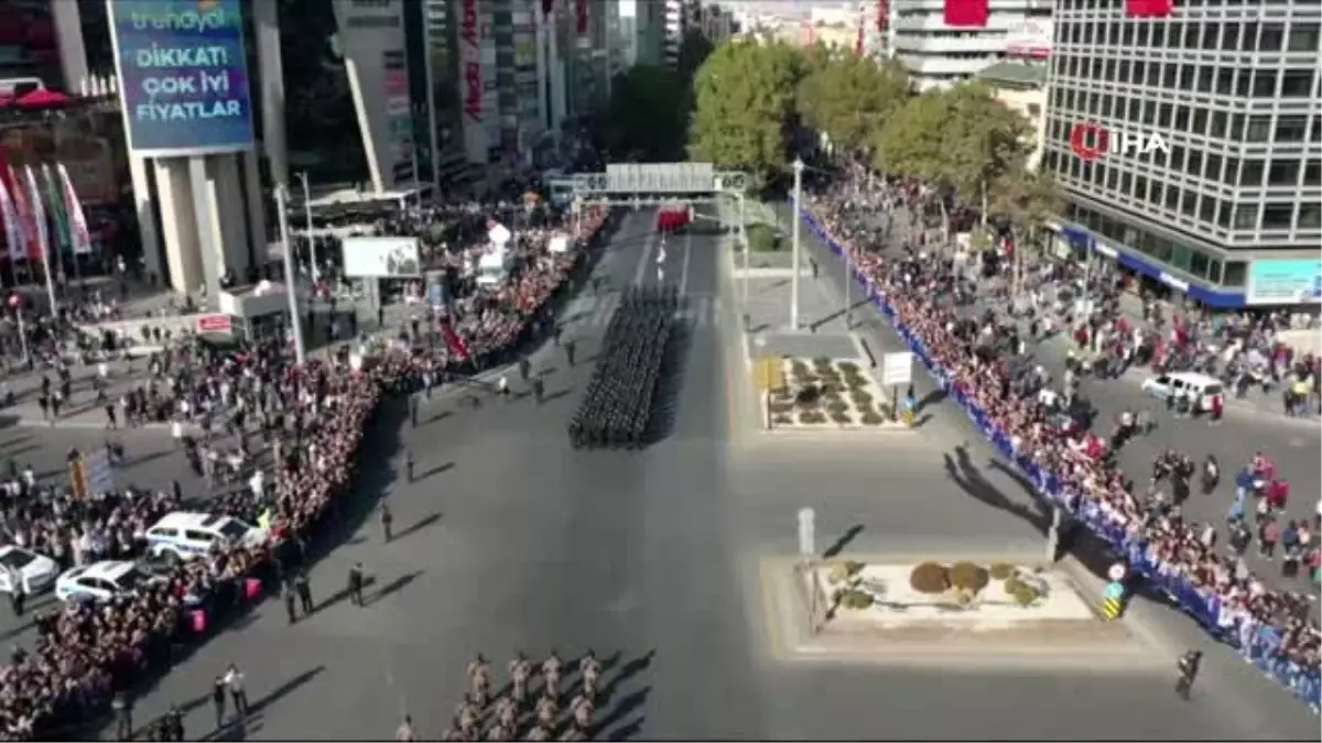 TBMM\'den eski Meclis önüne geçit töreni düzenlendi