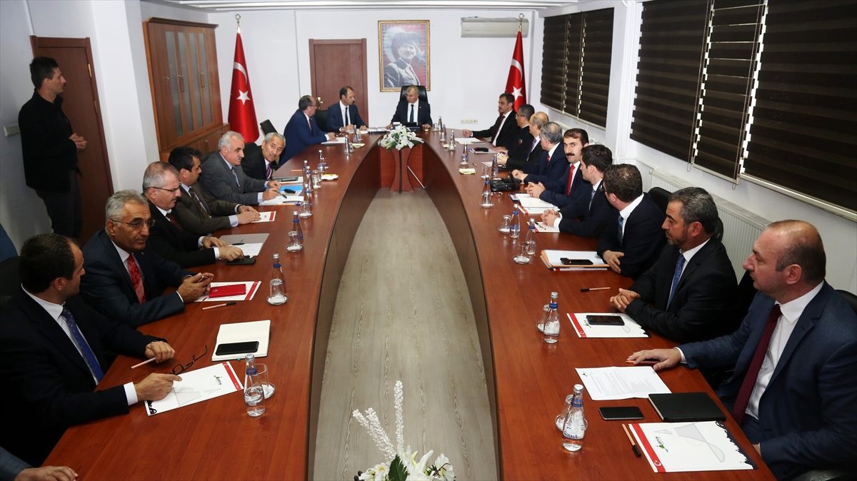 Artvin\'de fidan dikim etkinliği öncesi planlama toplantısı