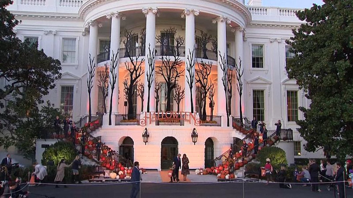 Başkan Trump\'tan Beyaz Saray\'da geleneksel Cadılar Bayramı kutlaması