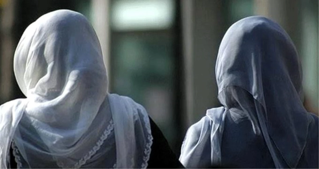 Fransa\'dan skandal karar: Okul gezilerinde annelerin başörtüsü takması yasaklandı!