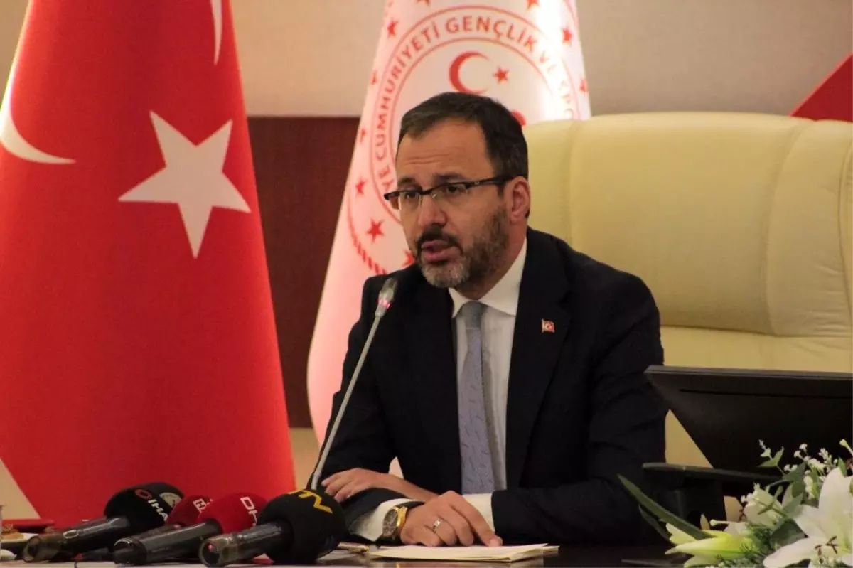 Gençlik ve Spor Bakanı Kasapoğlu\'ndan üniversiteli gençlere müjde