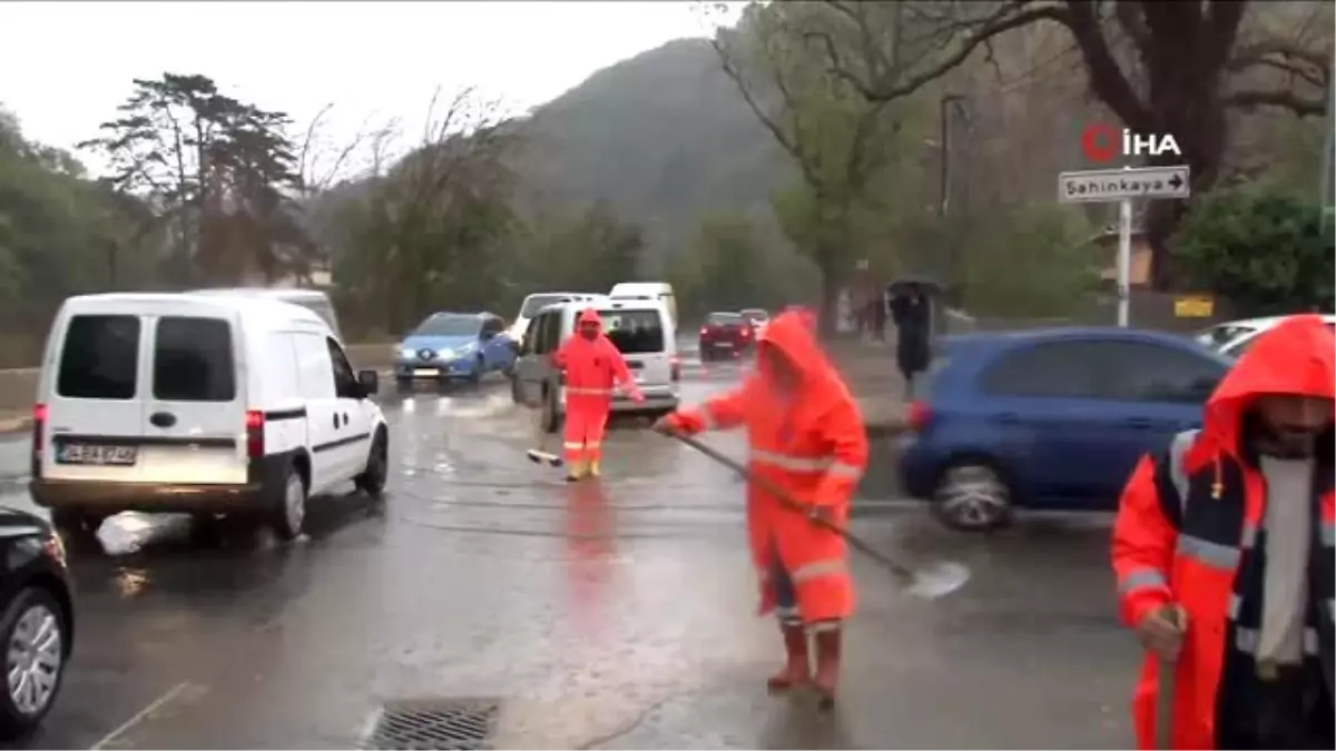 Beykoz\'da yollar göle döndü