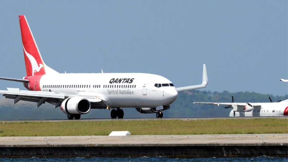 Boeing 737 NG tipi uçaklarda çatlak tespit edildi, Qantas seferleri durdurdu